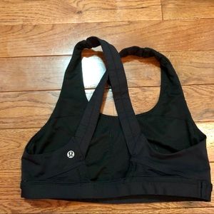 Lululemon black sports bra Sz 8